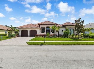 3392 Chestnut Grove Dr, Alva, FL 33920