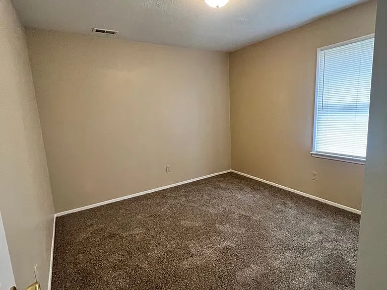 6115 Red Spruce Dr — Photo 8