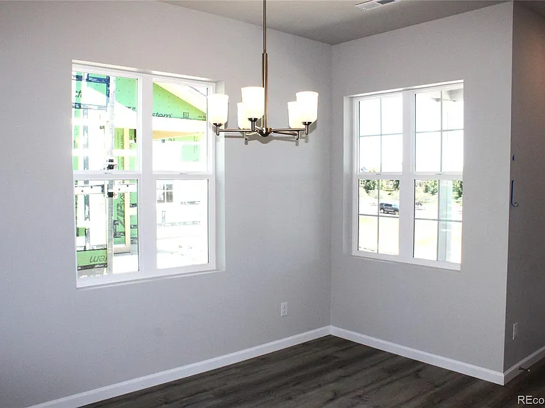 5231 Mountain Vista Hts — Photo 11