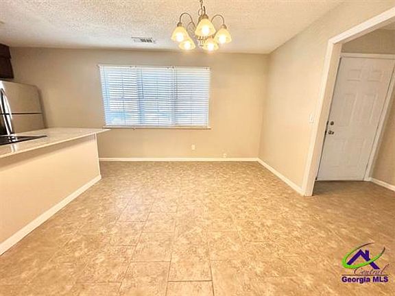 2nd image of 106 Countrywood Trl