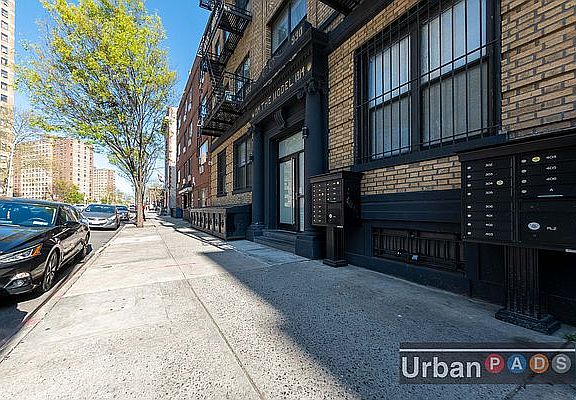 4th image of 936 De Kalb Ave #401