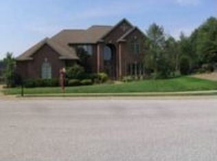 2011 Claybrook Ct, Newburgh, IN