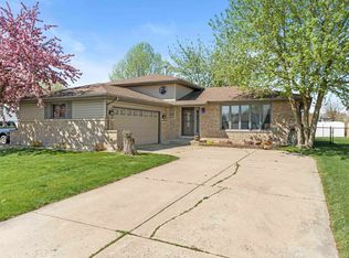 10016 Fillmore Ct, Crown Point, IN 46307