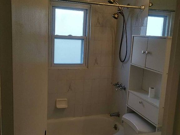 5th image of 450 Doane Ave Fl 1