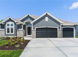 10332 N Potter Ave, Kansas City, MO 64157