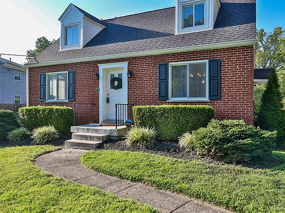3rd image of 3023 Wardall Ave