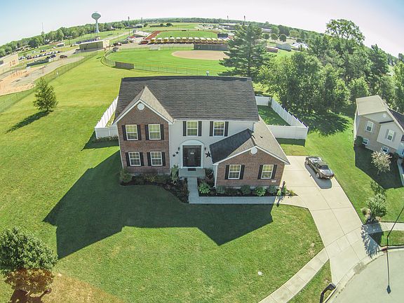 4th image of 170 Parkview Dr