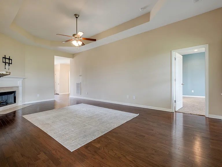 1021 Lindyn Lee Way — Photo 5