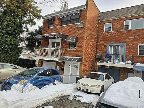 1792 Lacombe Ave #1 Photo 1