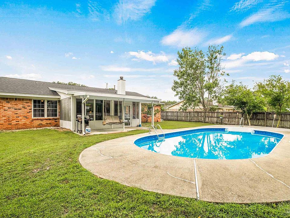 1st image of 579 Seapine Cir