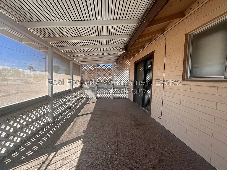 12076 N Pebble Beach Dr — Photo 23