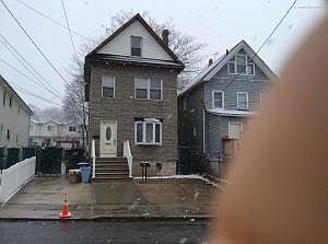 1st image of 22 Grandview Ave