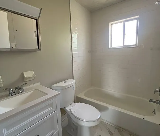 259 E 13th Ave #D — Photo 18