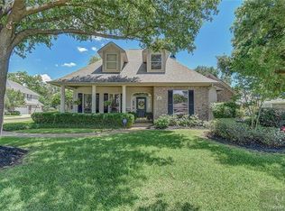 139 Woodvale Creek Cir, Bossier City, LA 71111