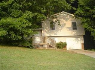 109 Burre Ln SW, Atlanta, GA 30331