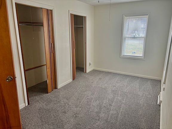 5th image of 926 W Catalpa Dr