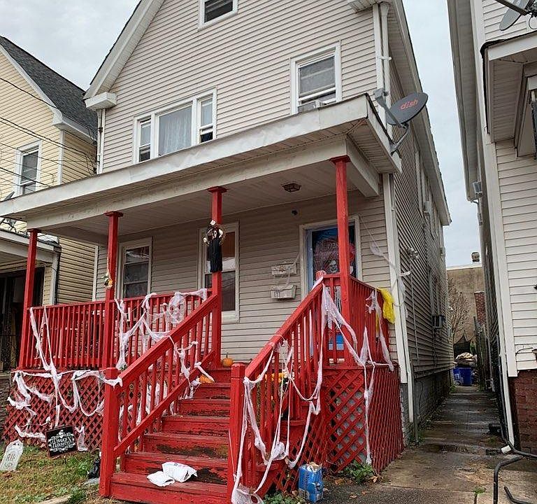 2nd image of 199 French St