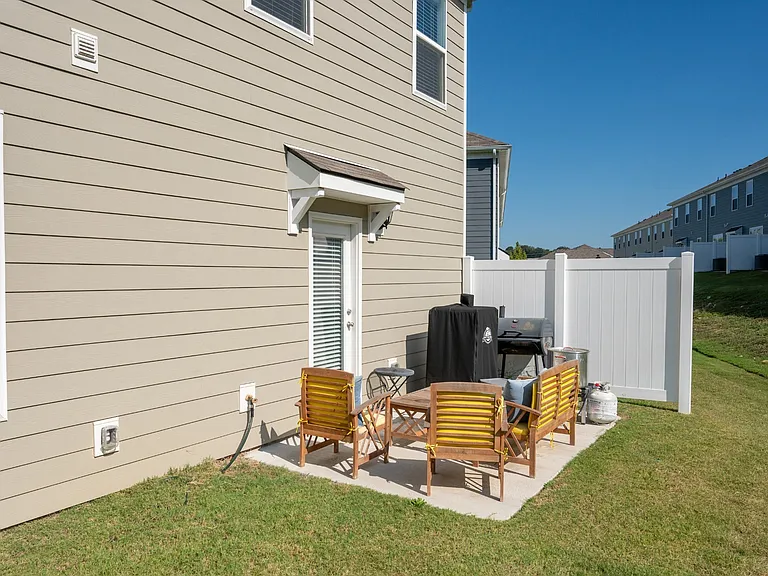 447 Augustine Dr — Photo 27