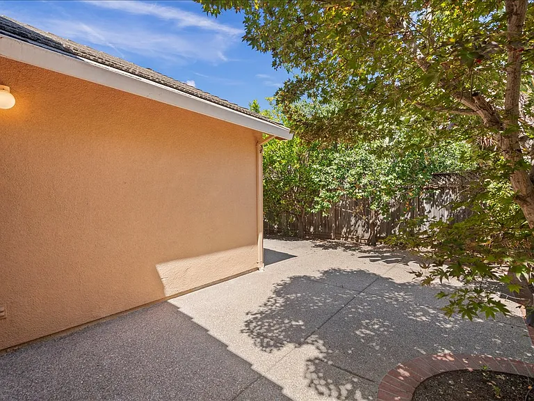 38806 Litchfield Cir — Photo 19