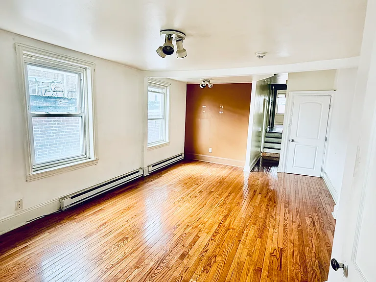 2820 W Girard Ave #3 — Photo 3