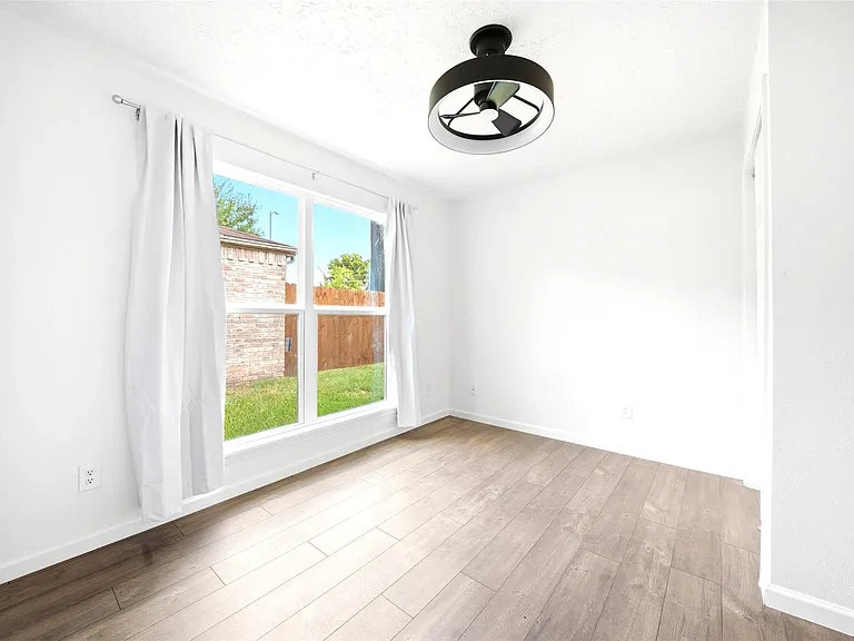 16007 Ridgegreen Dr — Photo 24