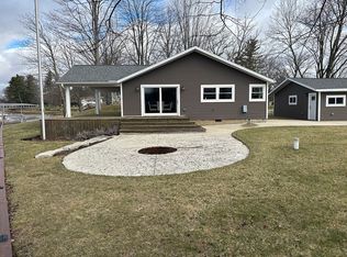 5458 Oakridge Dr, Beaverton, MI 48612