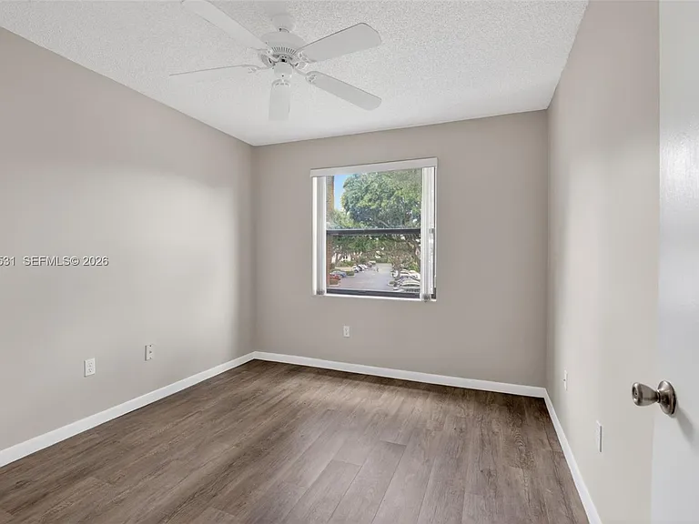 5133 Brisata Cir #L — Photo 85