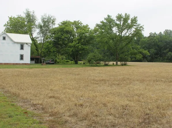 190 Market St, Onancock, VA 23417