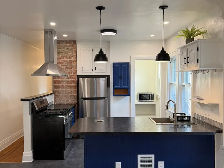 21 Homer St — Photo 1