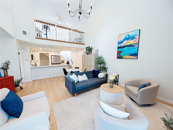 5th image of 631 Springbrook N