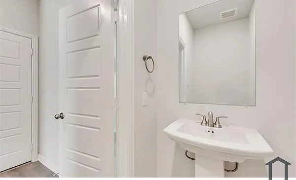 3317 Loftwood Ln — Photo 10