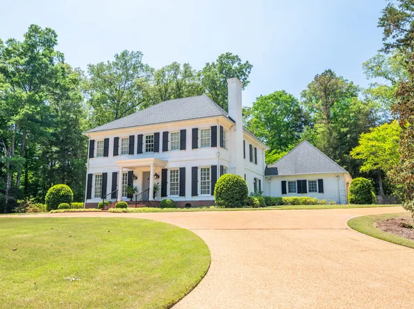 205 Wood Ridge Rd, Starkville, MS 39759