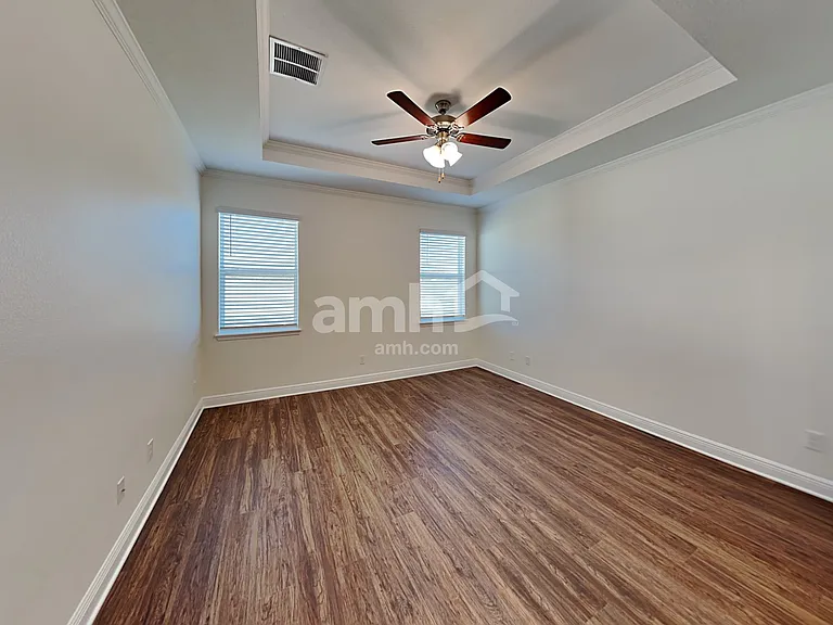 955 Heavenly Dr — Photo 12