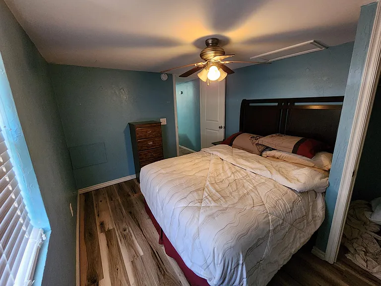 405 1/2 Park Pl #1/2 — Photo 4