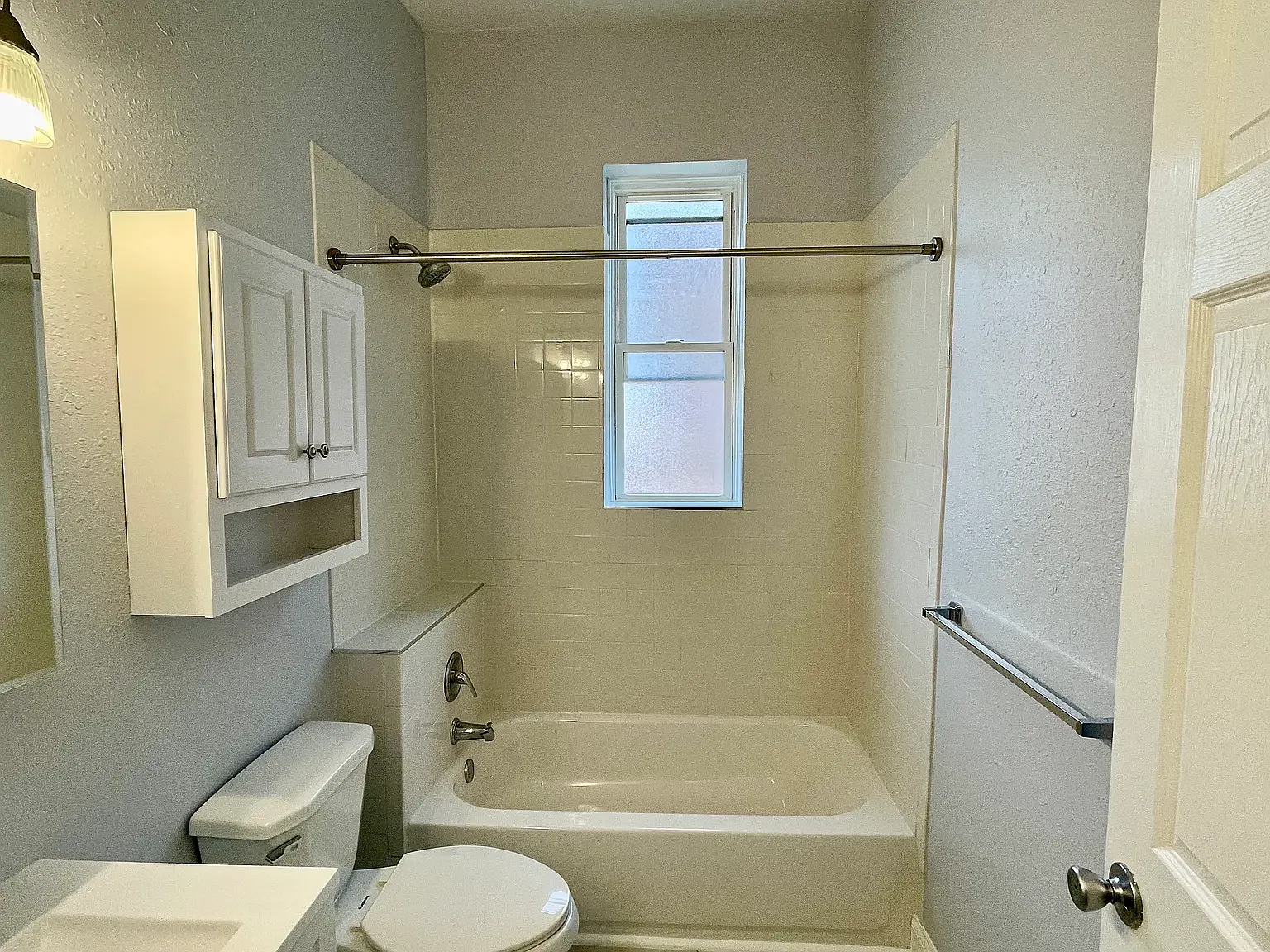 2718 Allen Avenue — Photo 4
