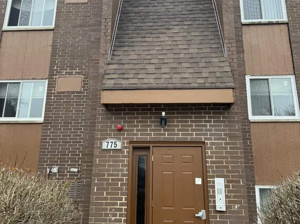 775 Court of Spruce, 775 Court Of Spruce, Vernon Hills, IL 60061
