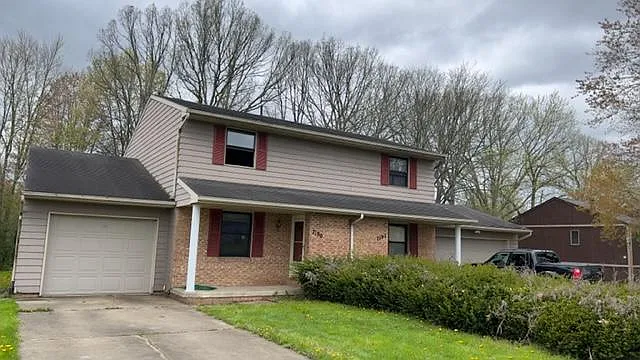 Photo 2 of 14 - 7190 Seymour St NW #7190 - Massillon, OH Building Photo - 7190 Seymour St NW #7190