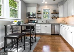 28 Grove St, Haddonfield, NJ 08033