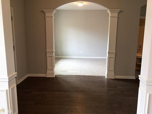 4th image of 226 Brookwood Dr