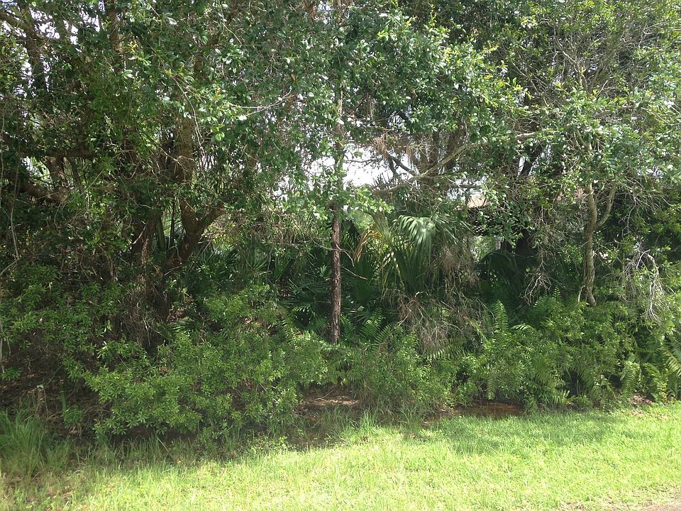 2nd image of 3035 Point St