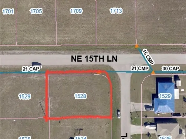 1528 NE 17th Pl, Cape Coral, FL 33909