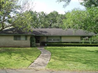 1313 Highland Dr, Alvin, TX 77511