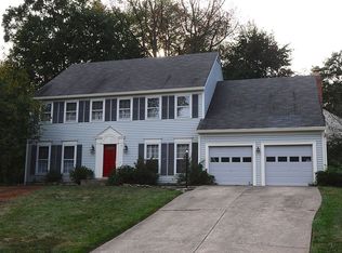 14 Teasdale Ct, Sterling, VA 20165