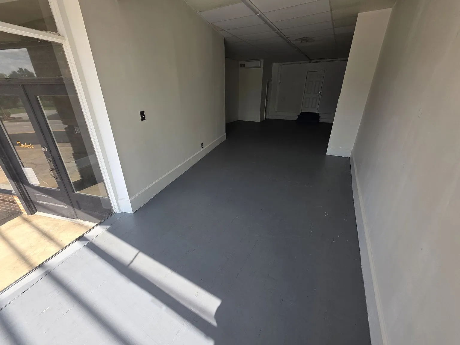 Ratliff Retail - B — Photo 2