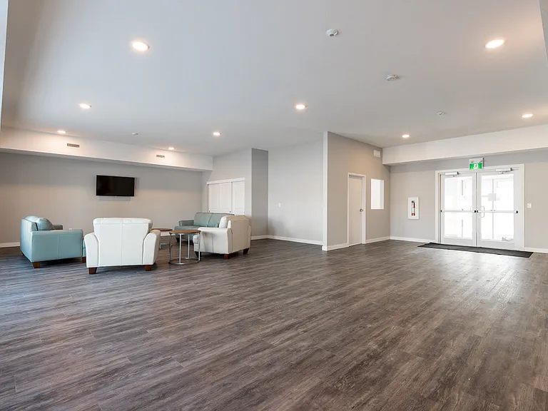 401 Athabasca Ave — Photo 48