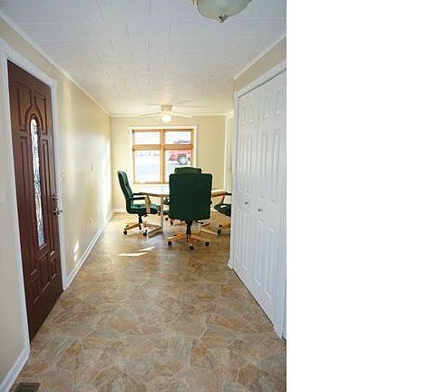 2nd image of 3204 Warren Dr