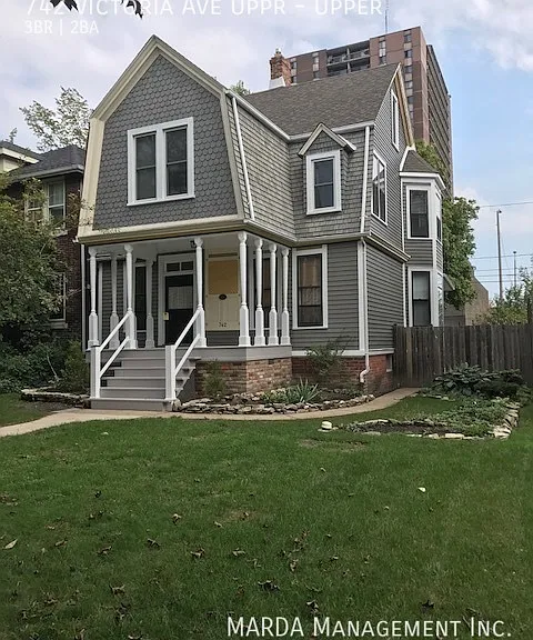 742 Victoria Ave #UPPER — Photo 24