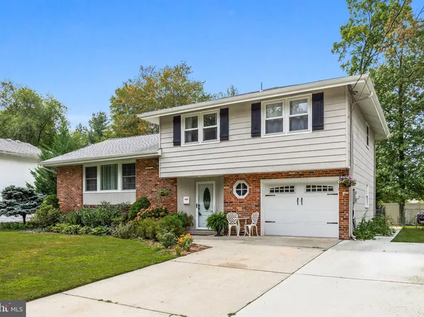 228 Drake Rd, Cherry Hill, NJ 08034