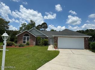 438 Hampton St NW, Calabash, NC 28467