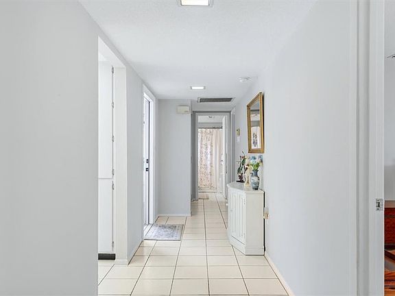 5th image of 1141 MERLE WAY #14